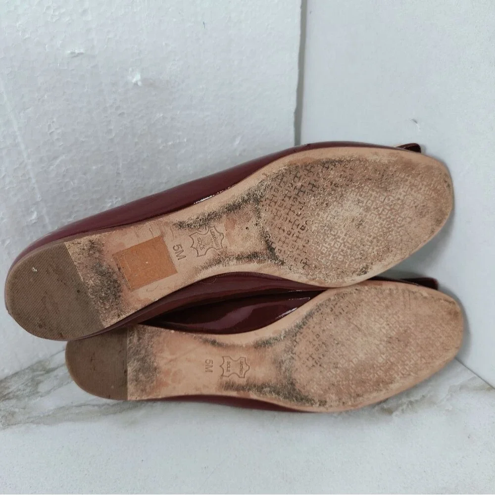 Tory Burch Burgundy Patent Leather Gold Tone Embellished Ballet Flats, Sz 5